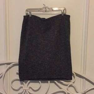 Black heathered pencil skirt